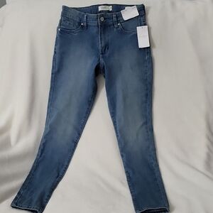 NWT Jessica Simpson Kiss Me Skinny Jeans Women's Blue Medium Wash Denim 6/28